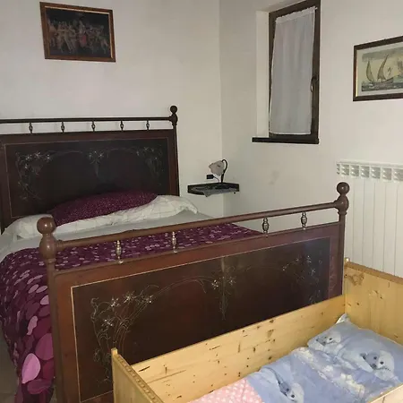 Farmház Colleciglio